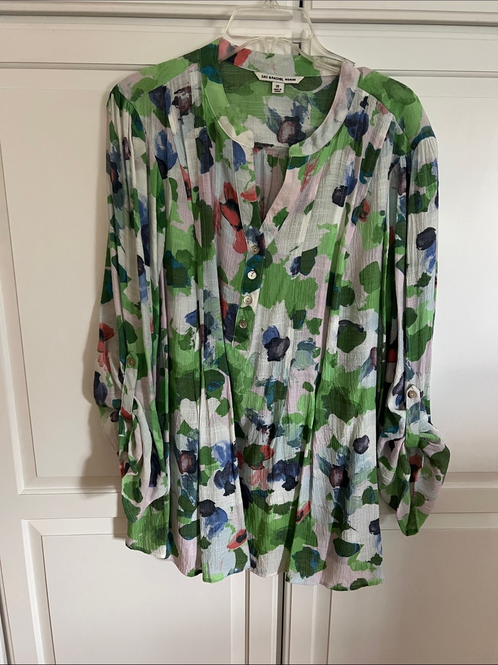 Zac & Rachel Green Blue Floral Tunic Top